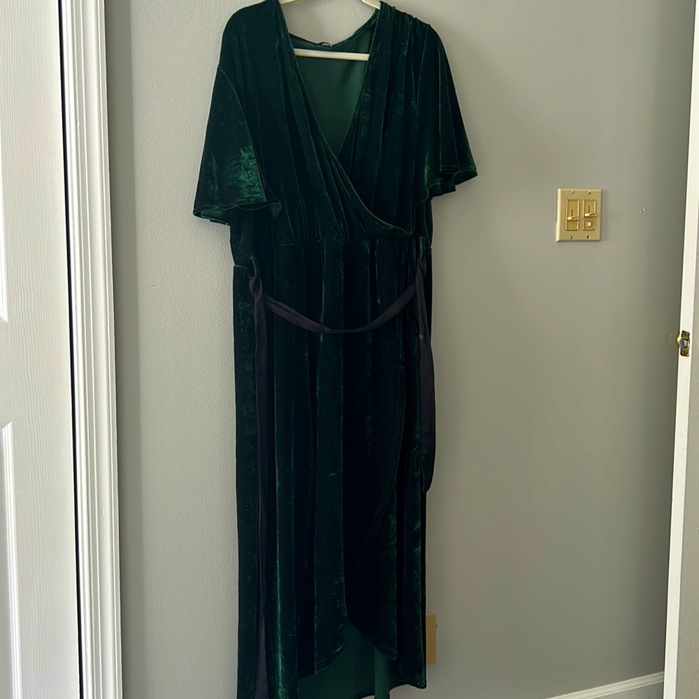 Beautiful holiday dress dark green long slit up front